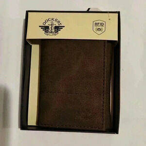 Dockers Trifold Wallet For Men Brown Color